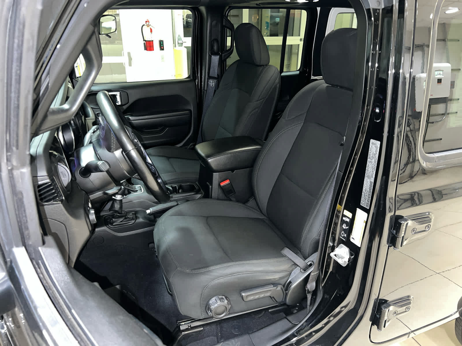Used 2022 Jeep Wrangler Unlimited Sport AWD/4WD image 15