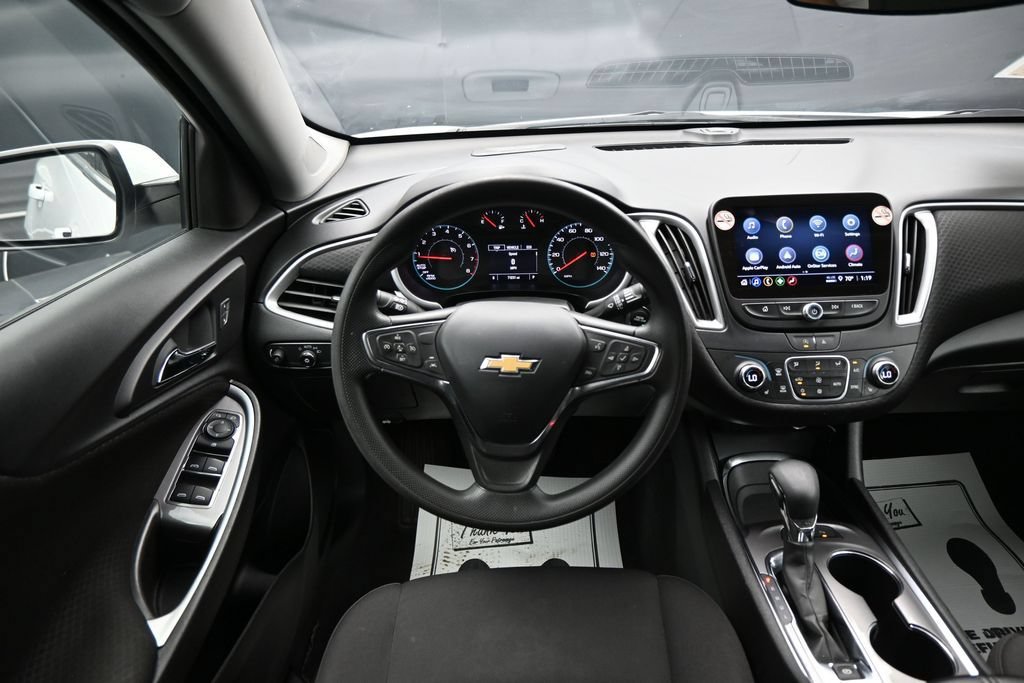 Used 2024 Chevrolet Malibu LT FWD image 12