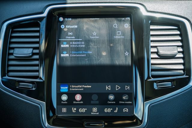 Certified 2024 Volvo XC90 T8 Plus w/ Protection Package Premier AWD/4WD image 22
