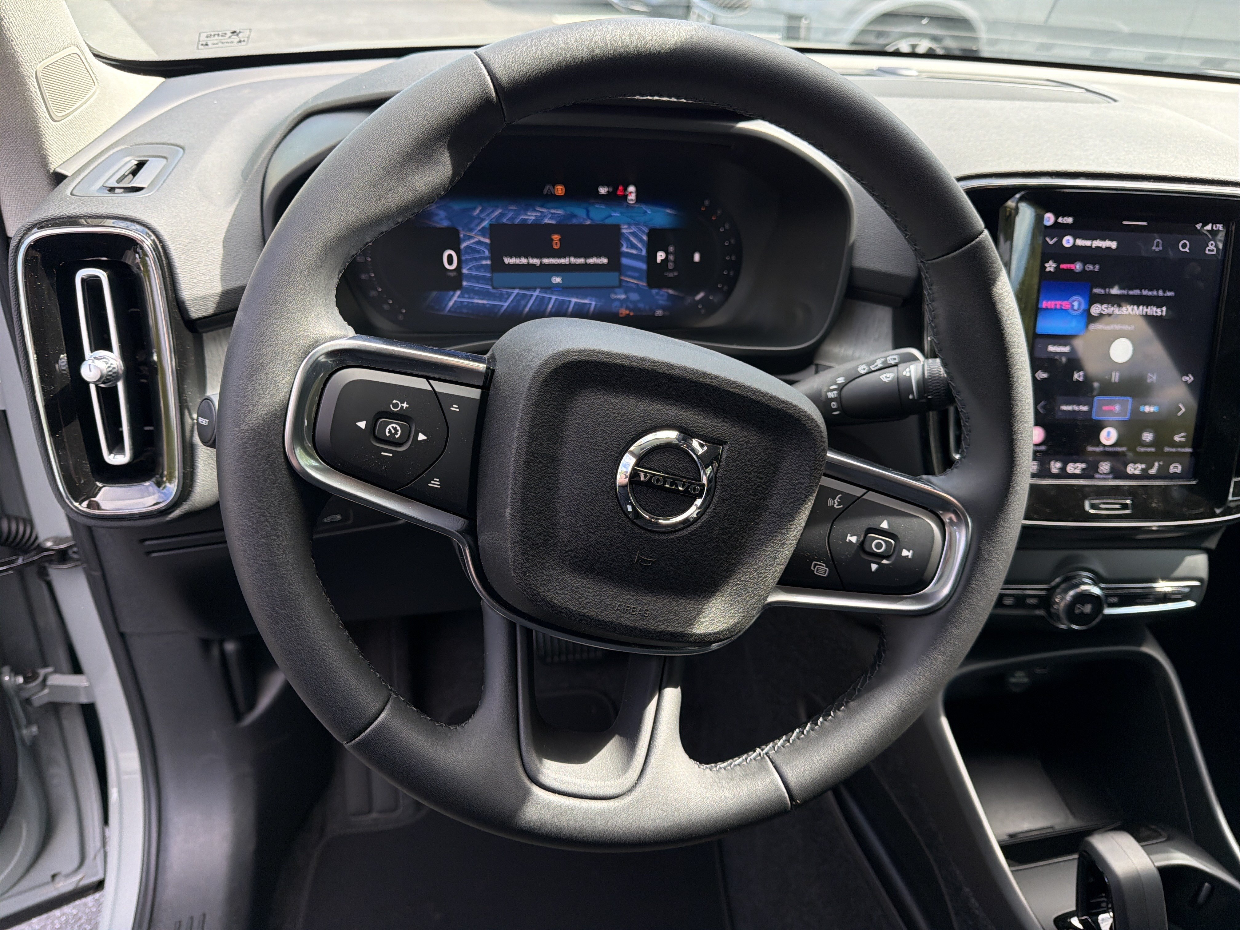 New 2026 Volvo XC40 B4 Core w/ Climate Package FWD image 19