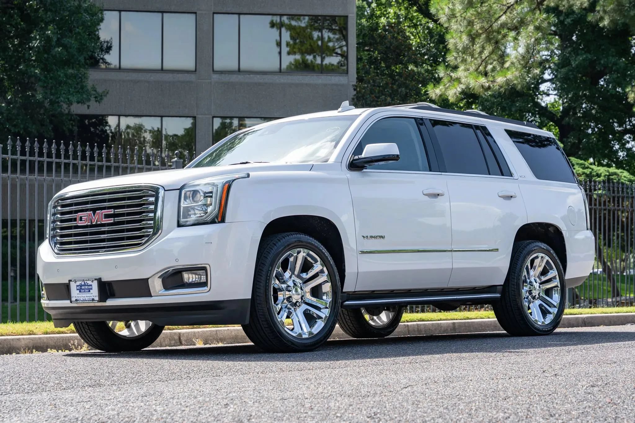 Used 2020 GMC Yukon SLT w/ Premium Edition