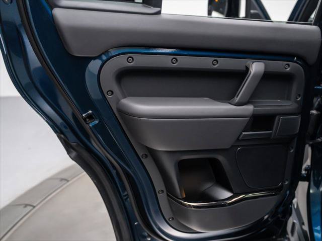 New 2026 Land Rover Defender 110 OCTA AWD/4WD image 29
