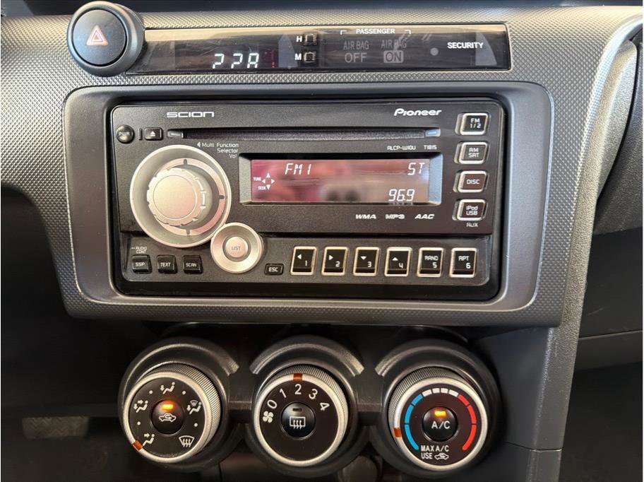 Used 2012 Scion tC FWD image 18