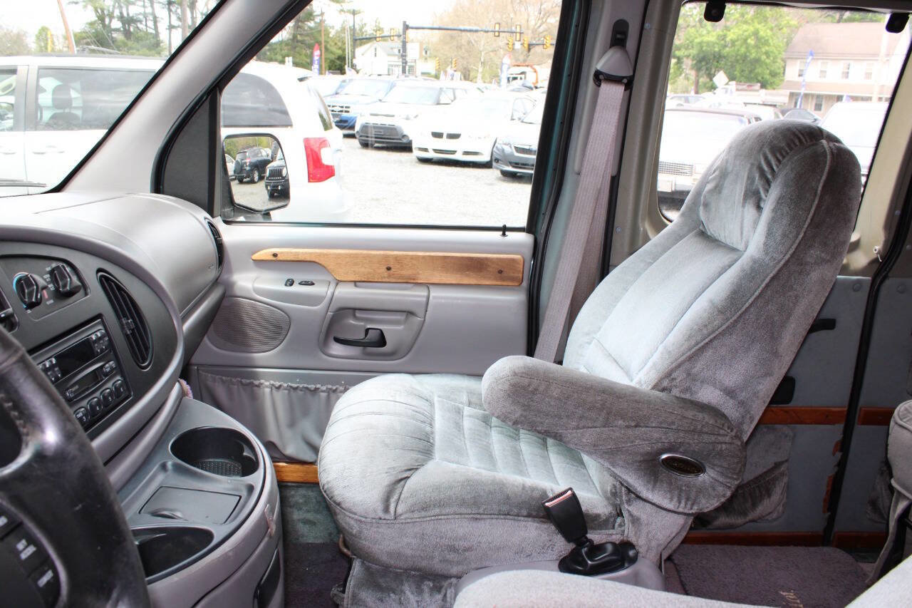 Used 1997 Ford E-150 and Econoline 150 RWD image 14