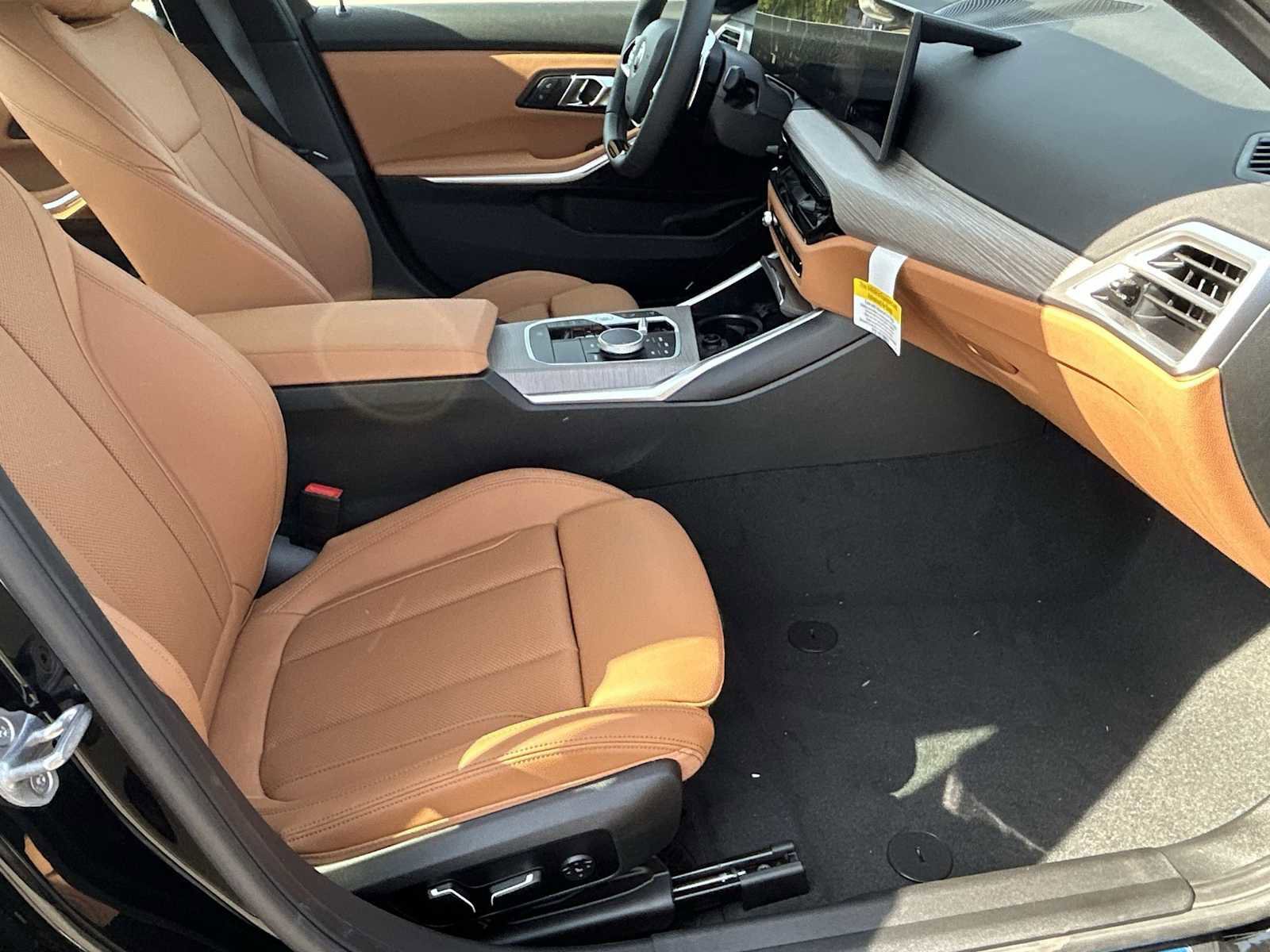 Used 2025 BMW 330i xDrive Sedan w/ Convenience Package image 24