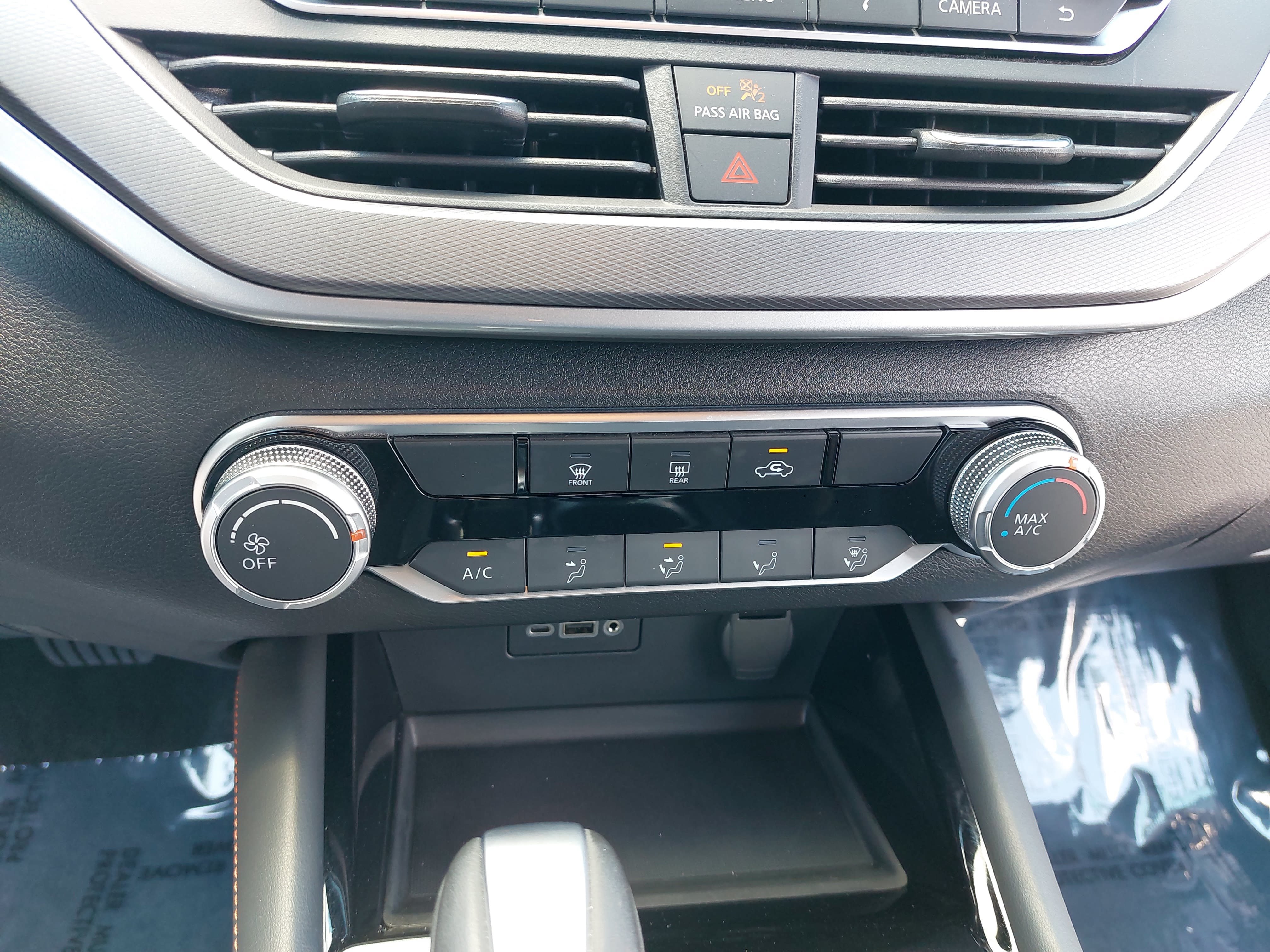Used 2024 Nissan Altima 2.5 SR FWD image 22