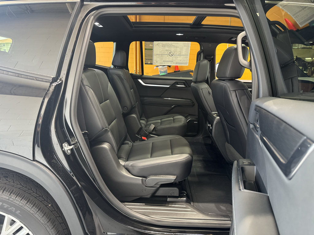 New 2026 GMC Acadia Elevation w/ Elevation Premium Package AWD/4WD image 20