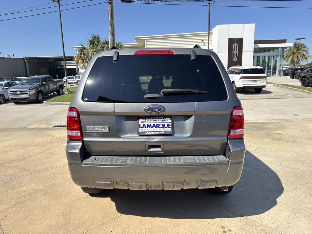 Used 2011 Ford Escape XLT image 7