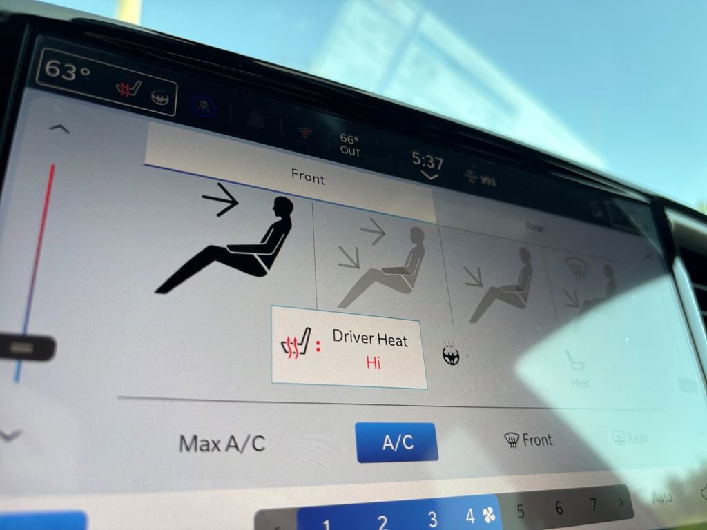 New 2026 Chrysler Pacifica Select image 5