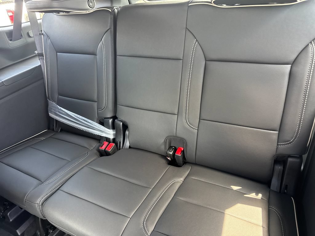 New 2026 GMC Yukon XL Elevation w/ Elevation Premium Package AWD/4WD image 12