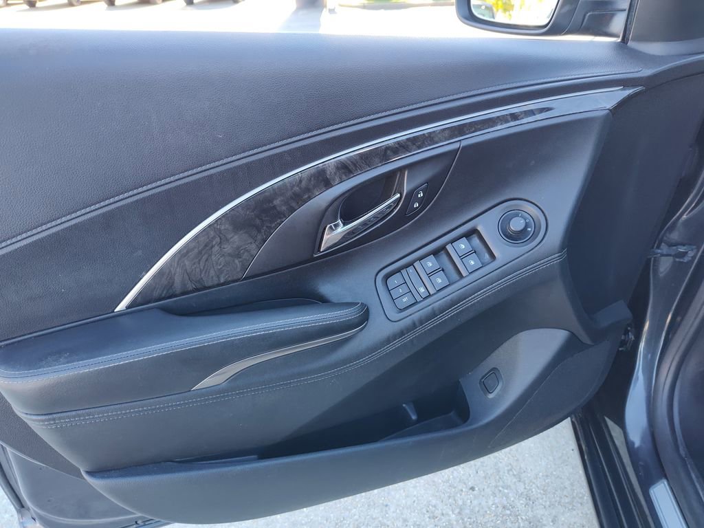 Used 2015 Buick LaCrosse Leather image 15