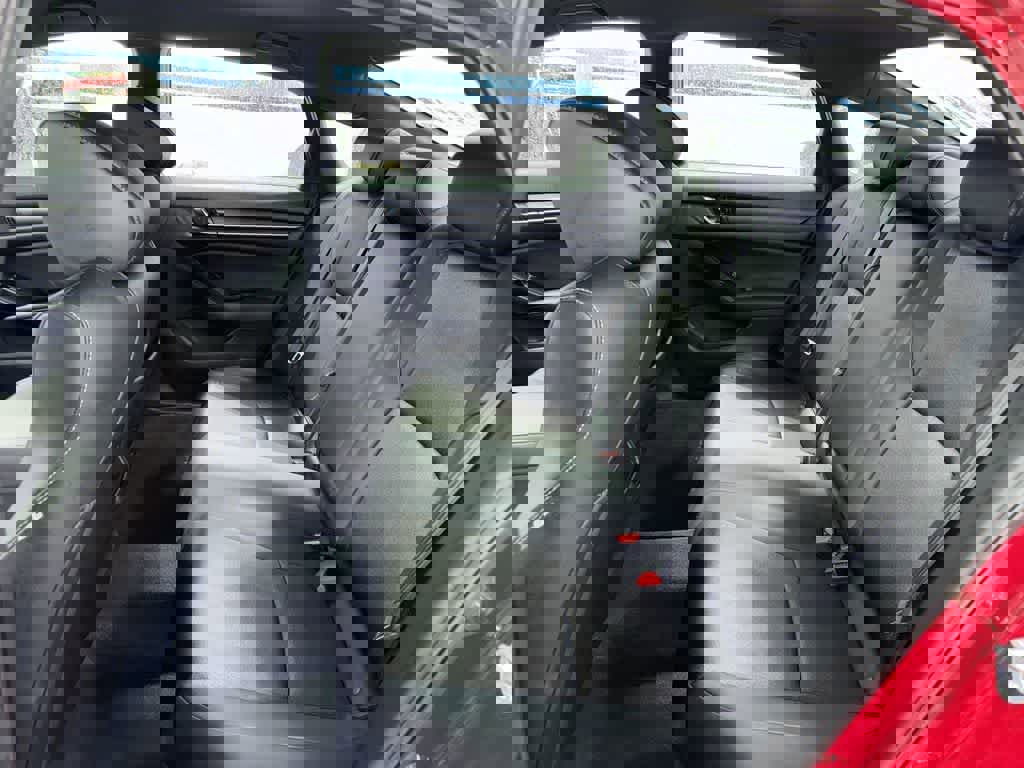 Used 2018 Honda Accord Sport image 17