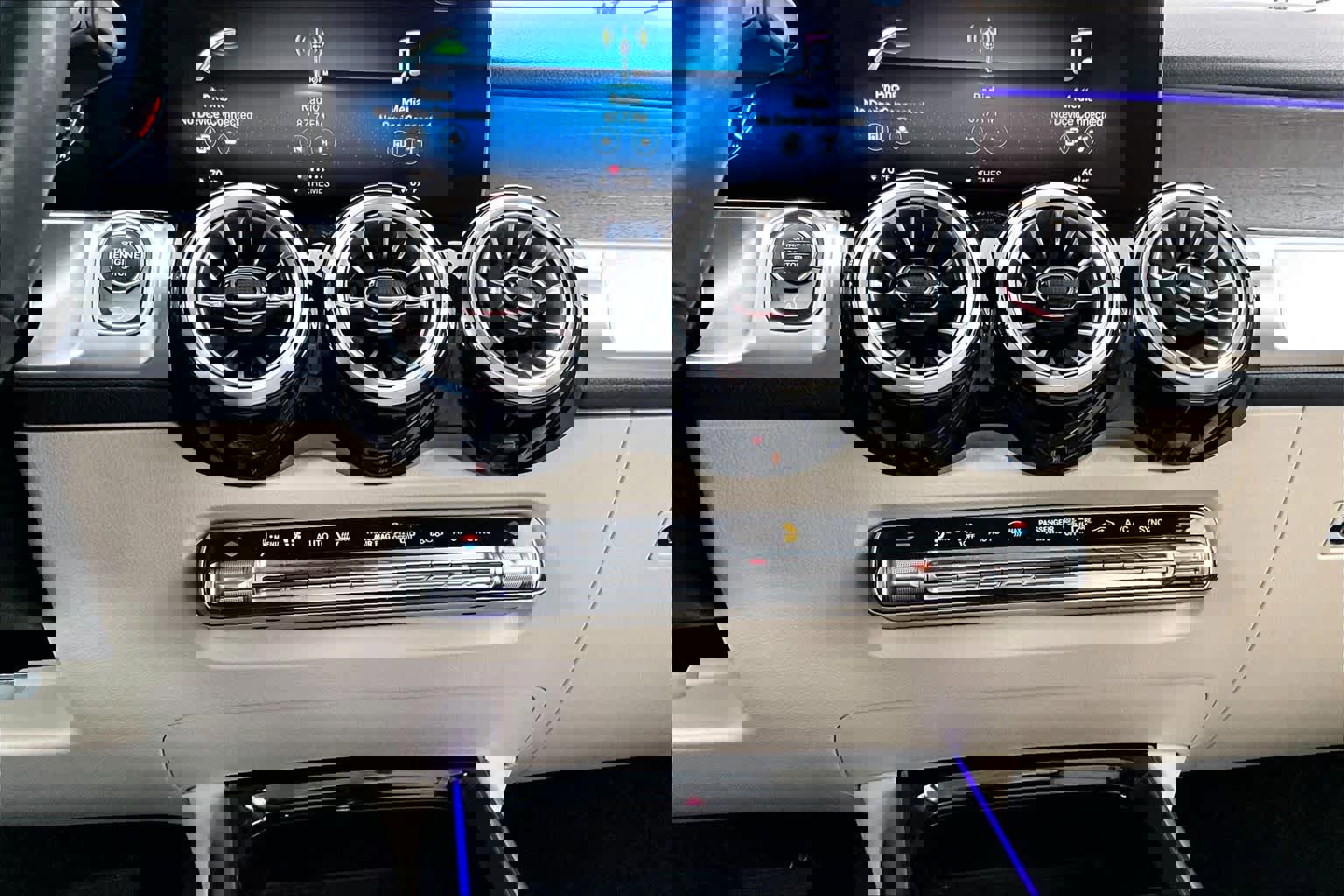 Used 2022 Mercedes-Benz GLB 250 image 34