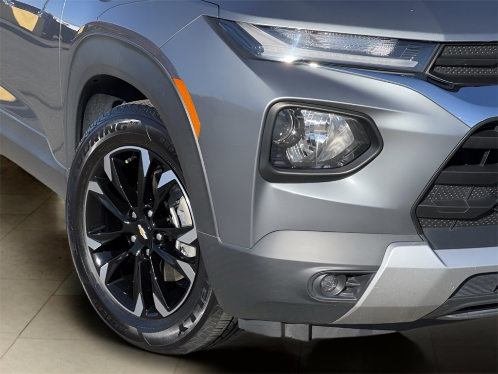 Used 2021 Chevrolet TrailBlazer LT w/ Convenience Package image 44