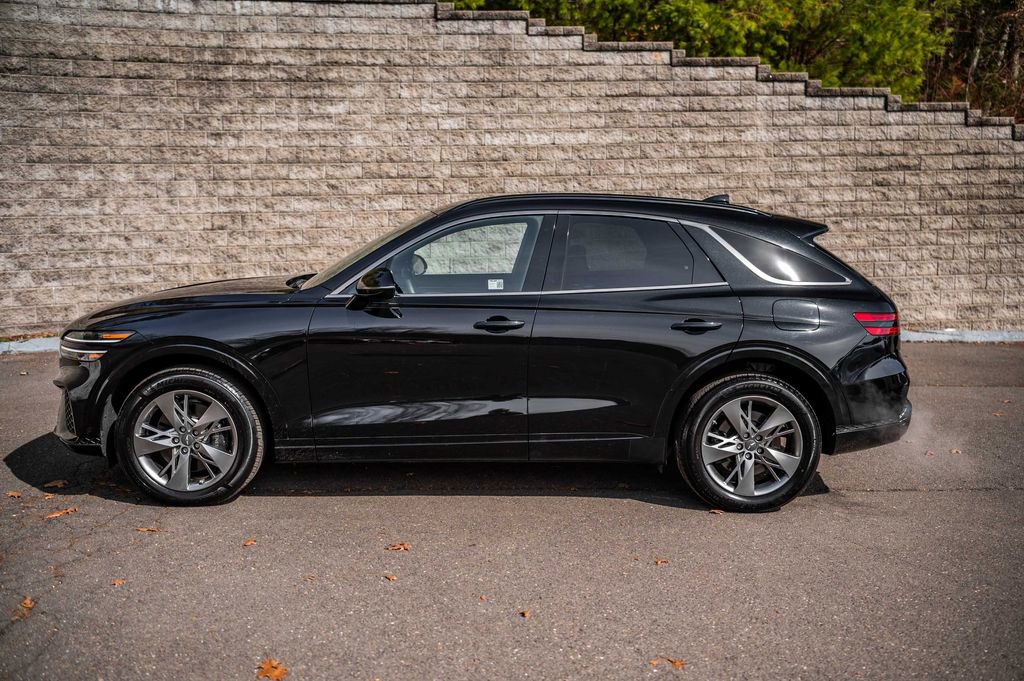 Used 2025 Genesis GV70 3.5T Sport image 9
