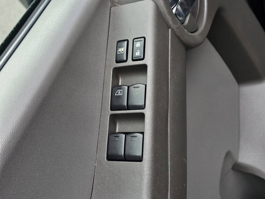 Used 2007 Nissan Xterra S image 26