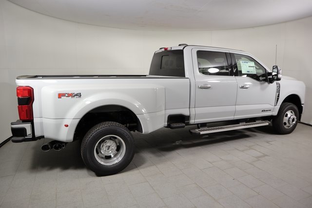 New 2026 Ford F350 Lariat w/ Lariat Premium Package image 4