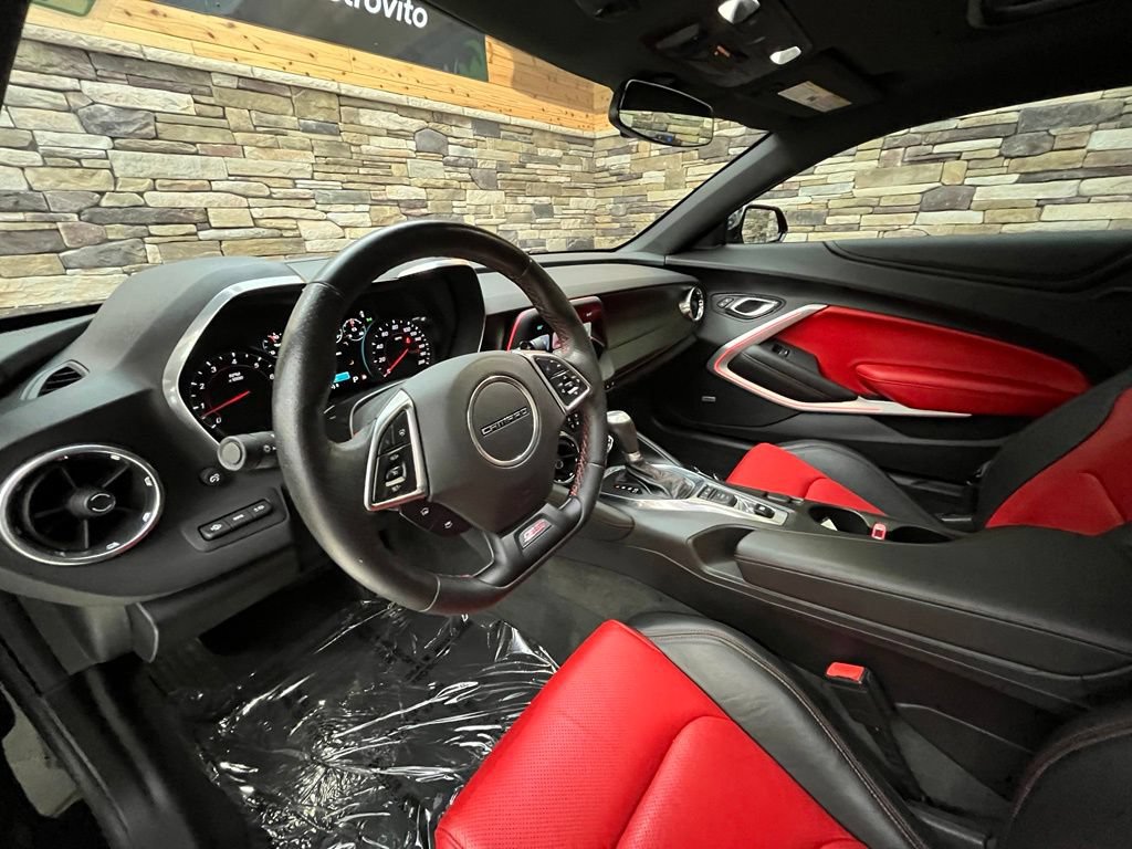 Used 2016 Chevrolet Camaro SS RWD image 26