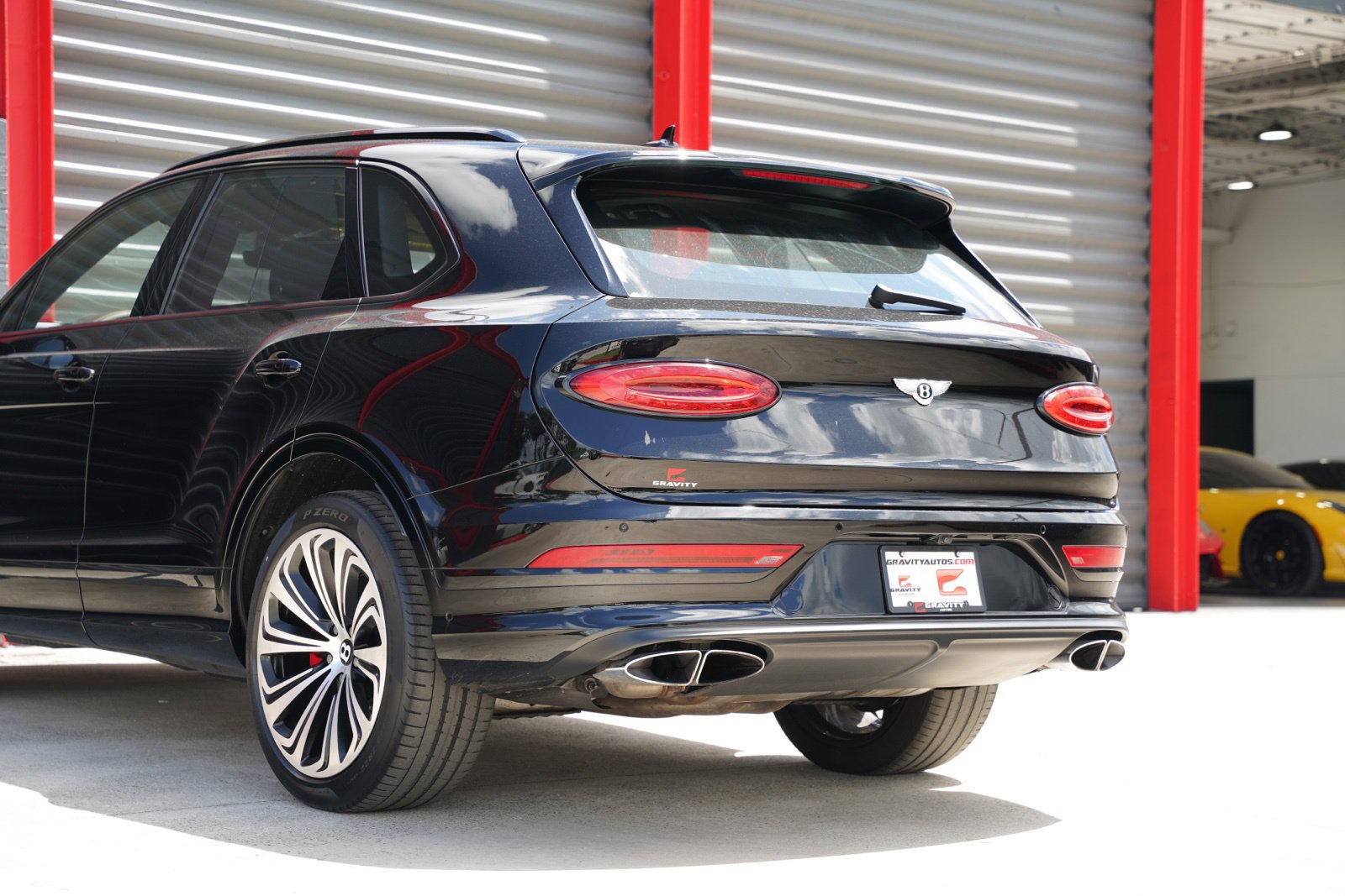 Used 2023 Bentley Bentayga AWD/4WD image 15