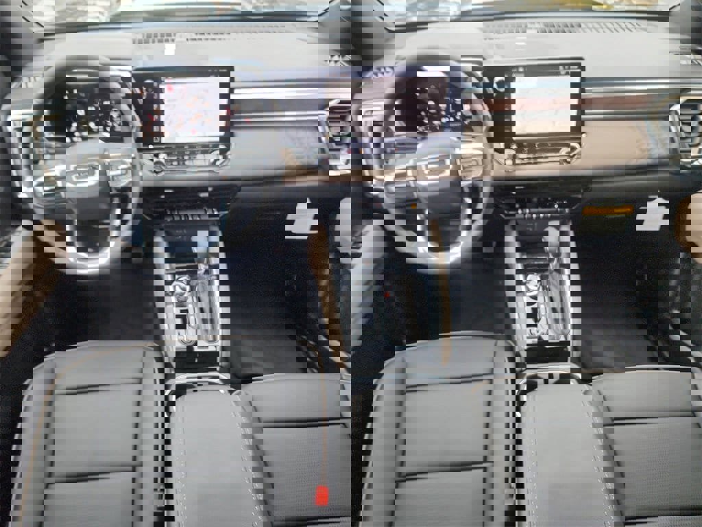 New 2026 GMC Canyon Denali image 21