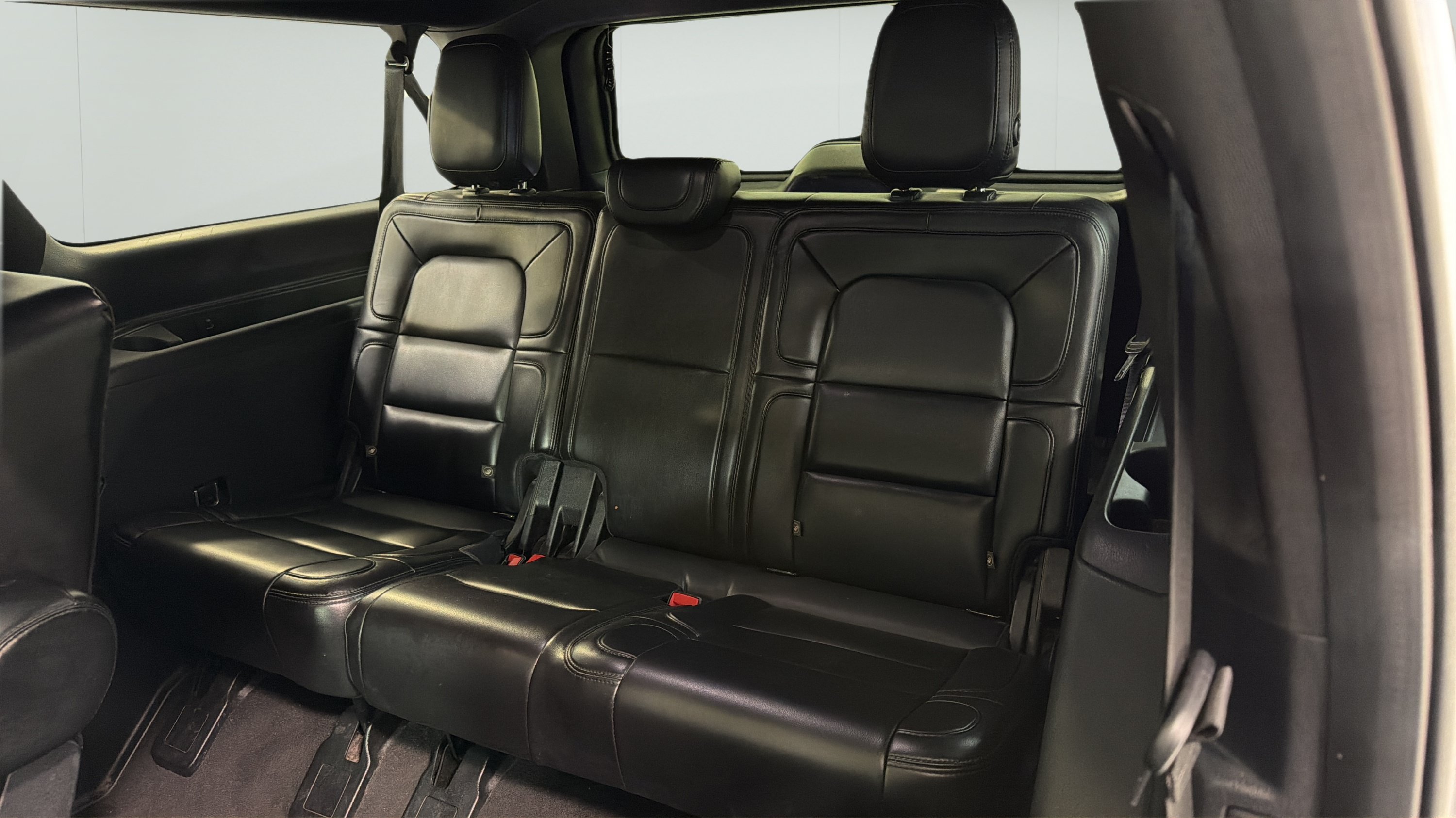Used 2020 Lincoln Navigator L Reserve RWD image 23