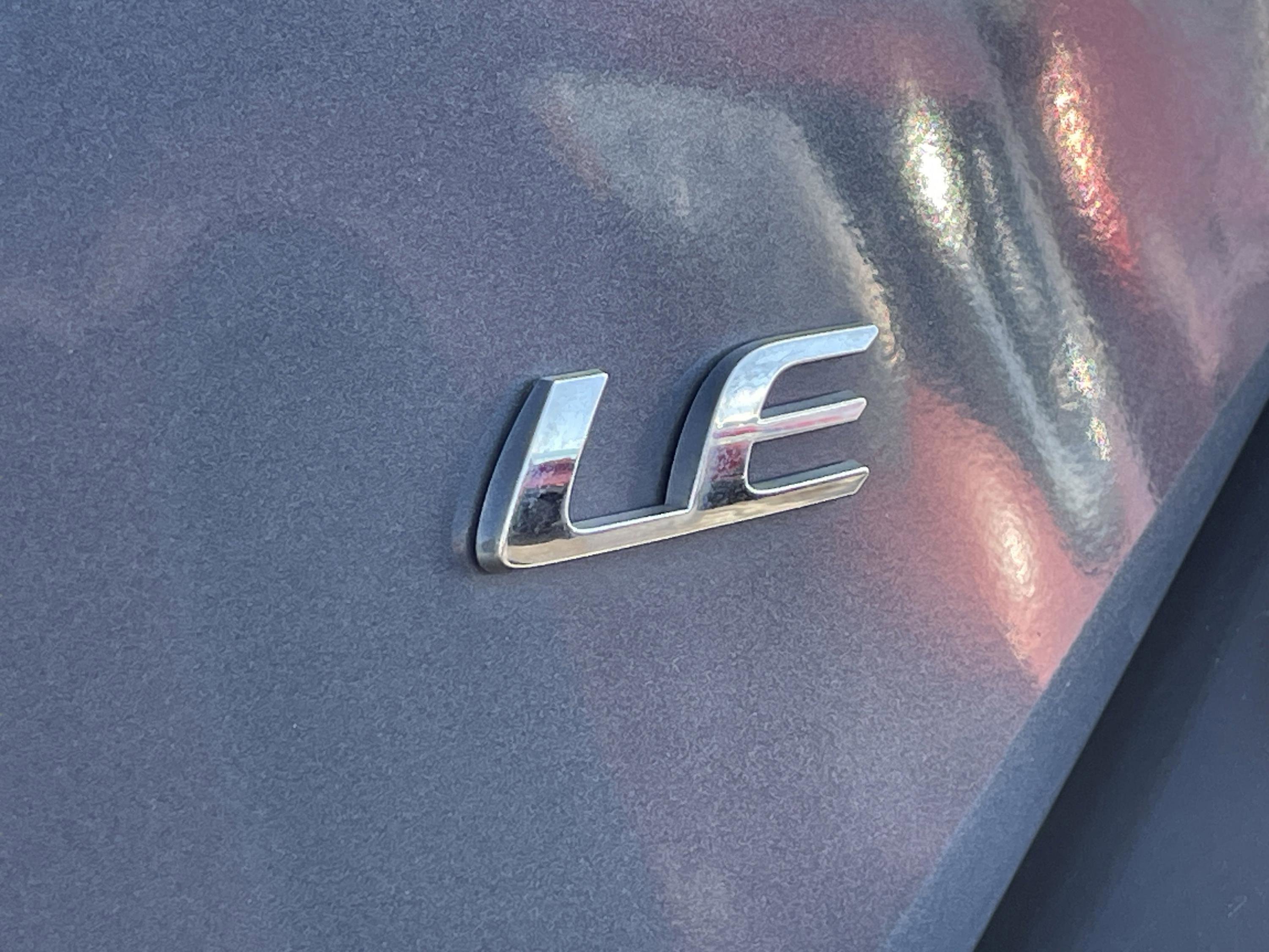 Used 2016 Toyota Corolla LE image 9