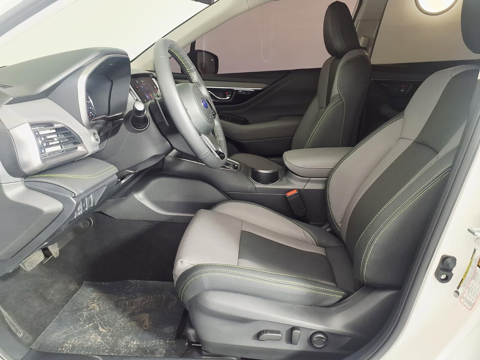 Used 2025 Subaru Outback Onyx Edition XT image 13
