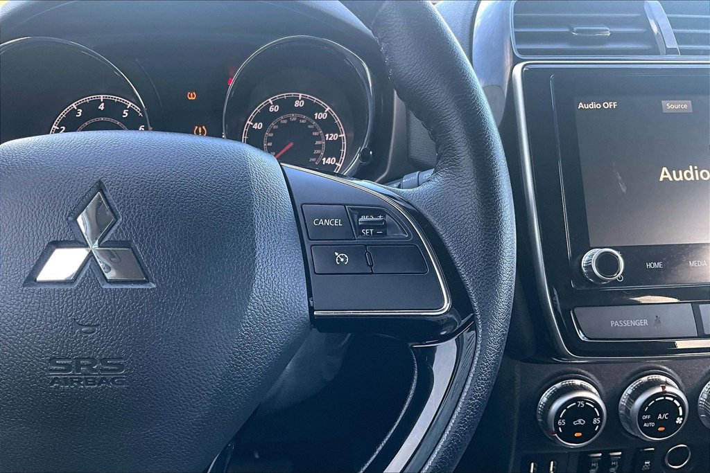 Used 2025 Mitsubishi Outlander Sport SE AWD/4WD image 19