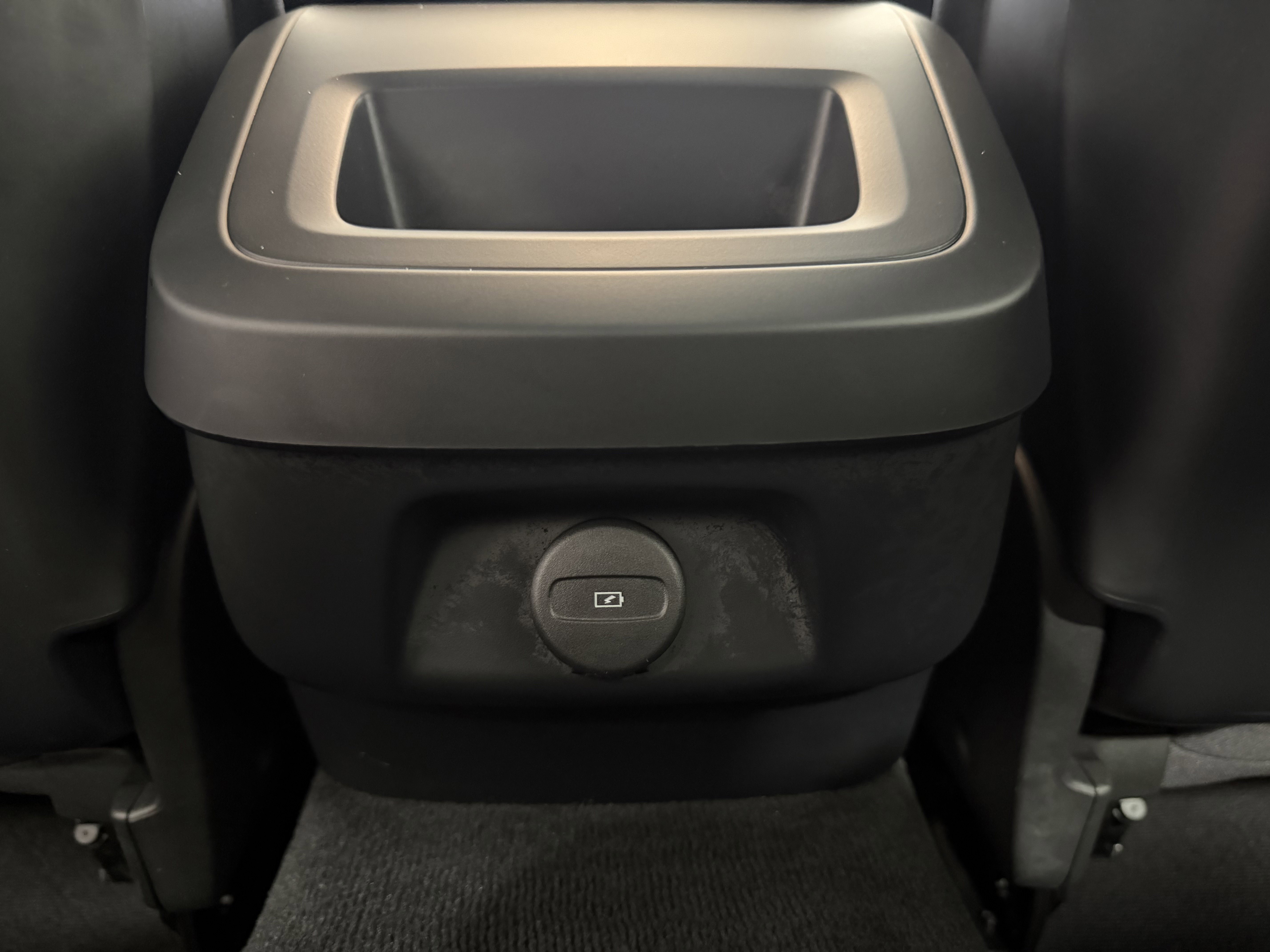 Used 2024 Volvo S60 B5 Core image 27