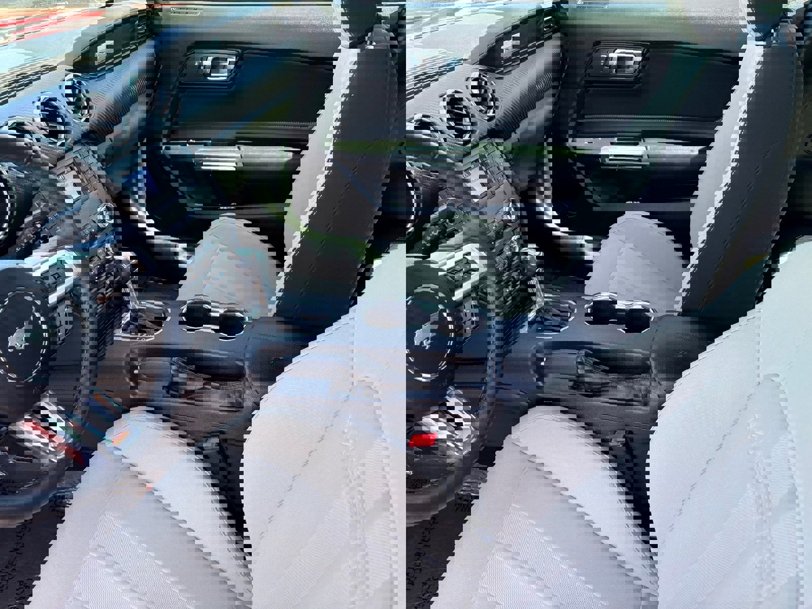 Used 2019 Ford Mustang Coupe image 14