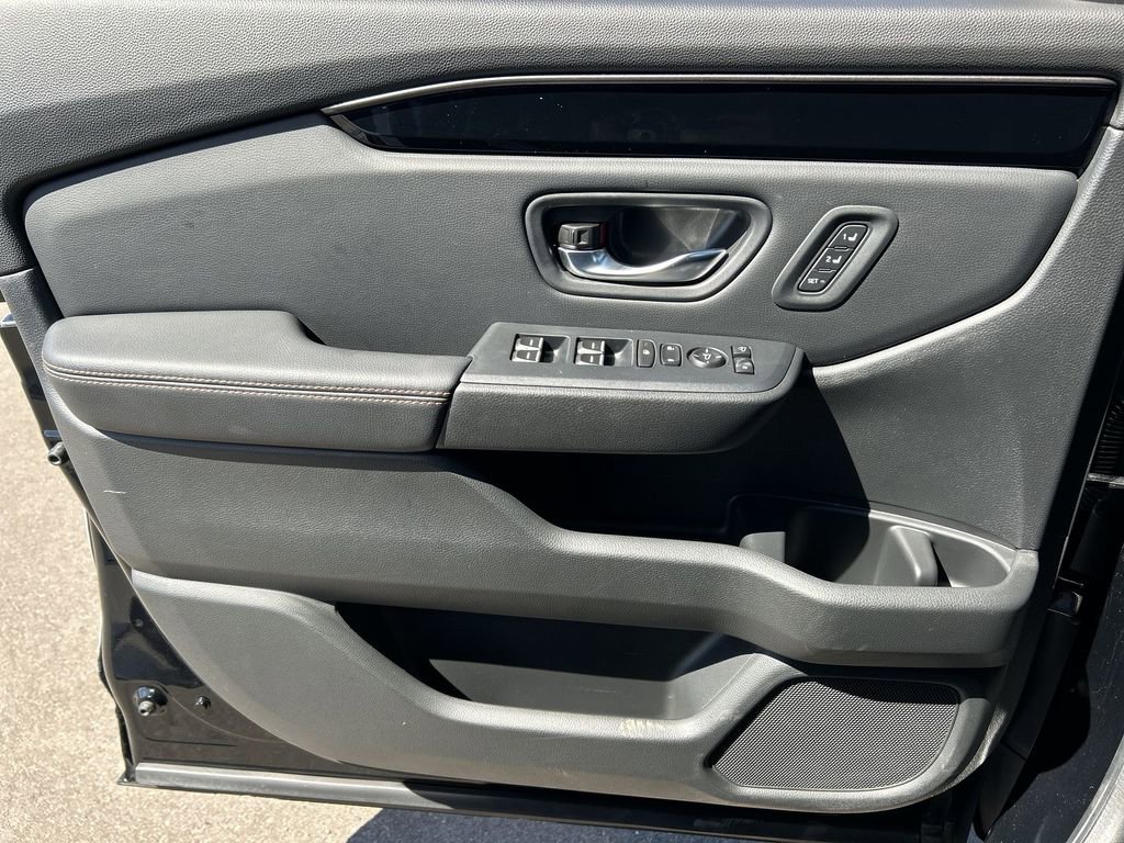 Used 2024 Honda Pilot TrailSport image 23