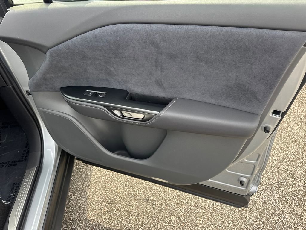 Used 2023 Lexus RZ 450e Premium w/ Accessory Package (2T) image 14