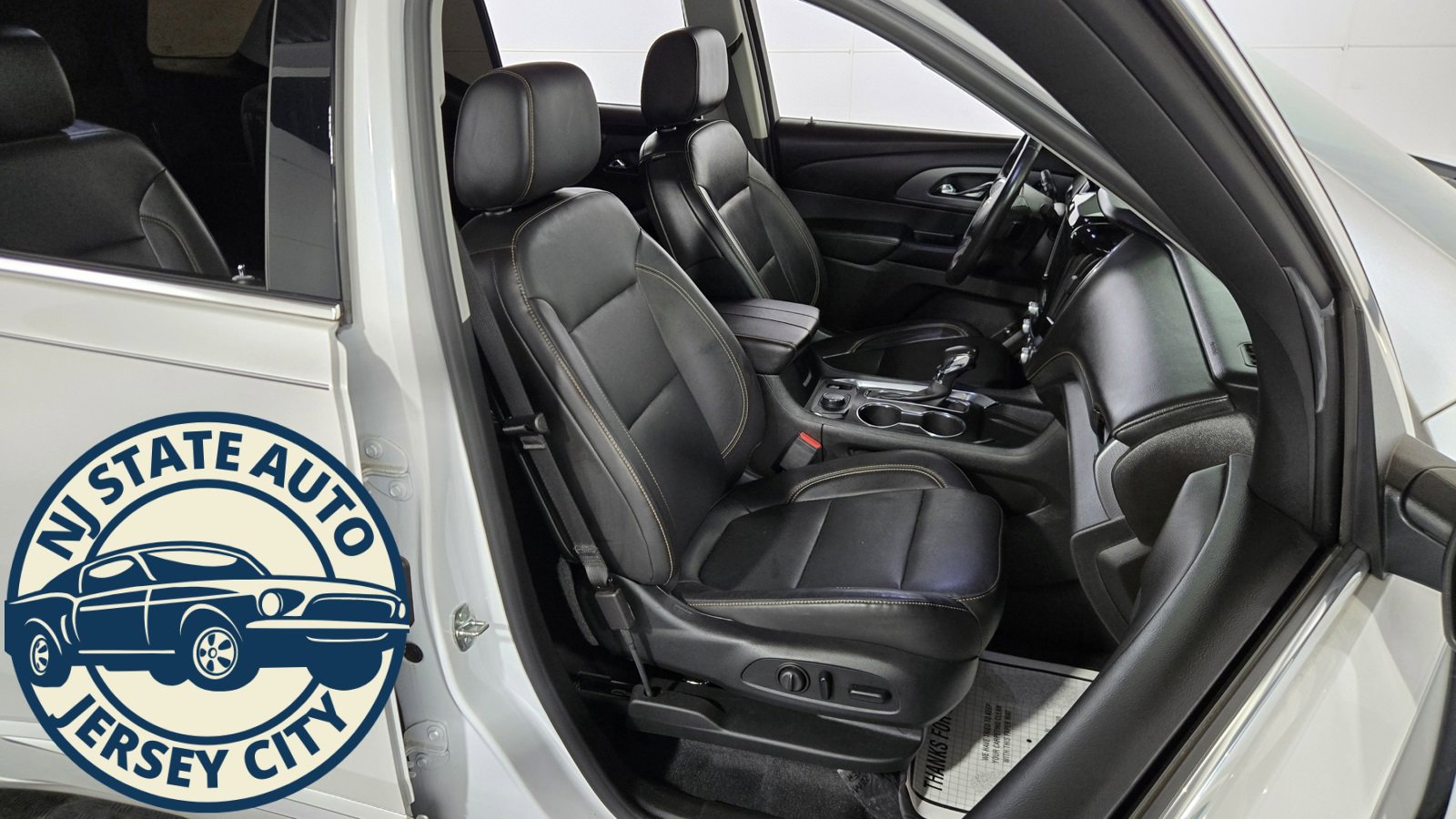 Used 2021 Chevrolet Traverse Premier image 39