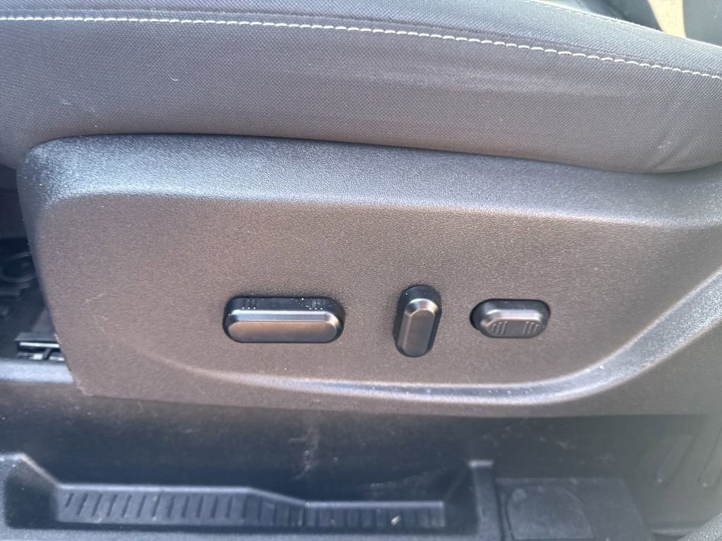 Certified 2019 Ford Escape SE image 18