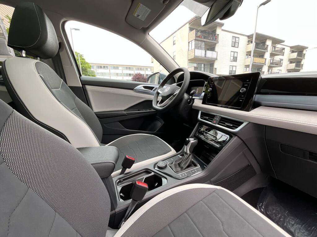 New 2026 Volkswagen Taos SE AWD/4WD image 19