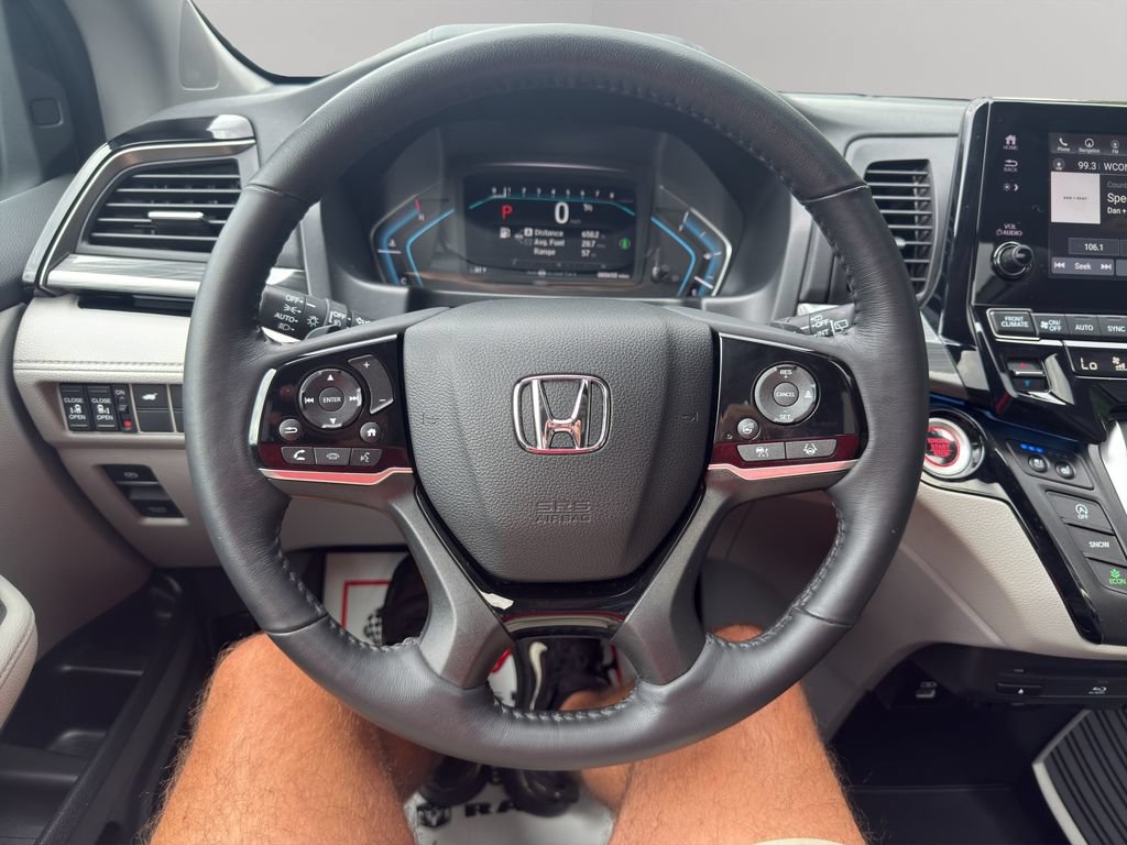 Used 2023 Honda Odyssey Elite image 25
