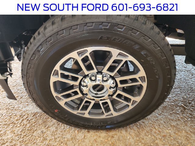 New 2027 Ford F250 Platinum w/ Platinum Plus Package AWD/4WD image 27