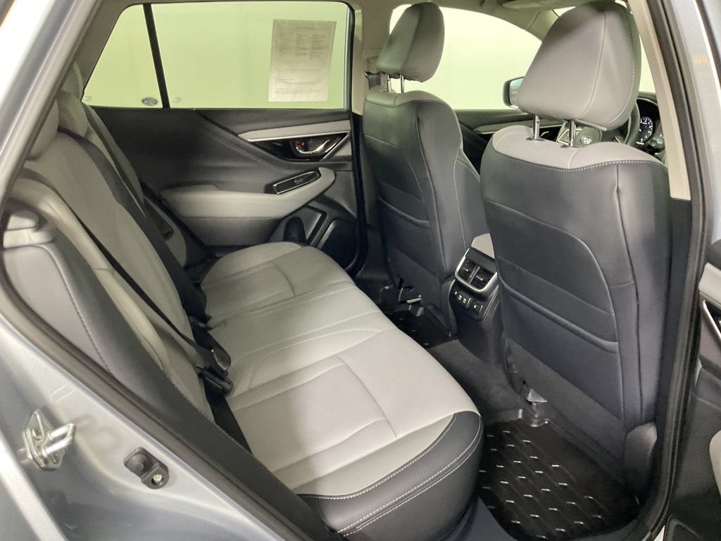 Used 2022 Subaru Outback Limited AWD/4WD image 23