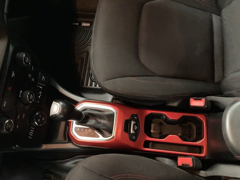 Used 2019 Jeep Renegade Trailhawk w/ UConnect 8.4 Nav Group AWD/4WD image 25