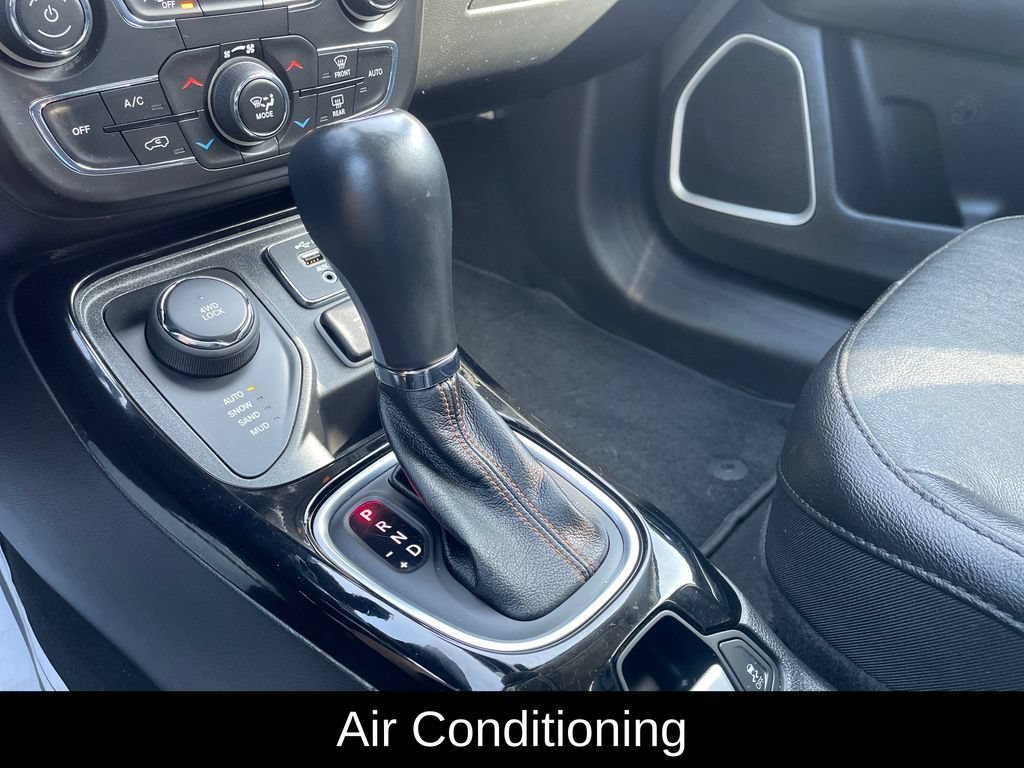 Used 2021 Jeep Compass Limited AWD/4WD image 18