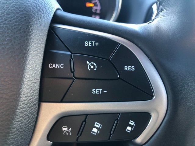 Used 2022 Jeep Grand Cherokee Limited w/ Tech Group image 9