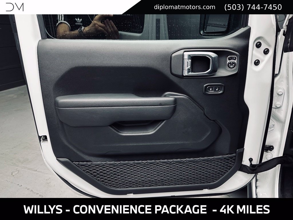 Used 2024 Jeep Wrangler Unlimited AWD/4WD image 25
