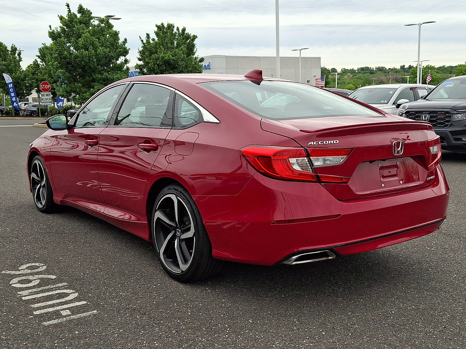 Used 2019 Honda Accord Sport image 4