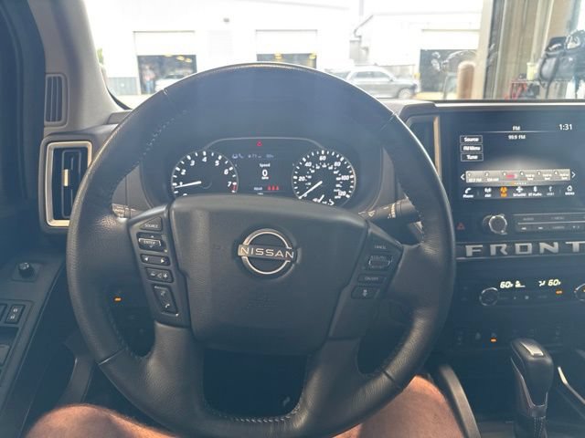 Used 2025 Nissan Frontier SV w/ SV Convenience Package RWD image 17