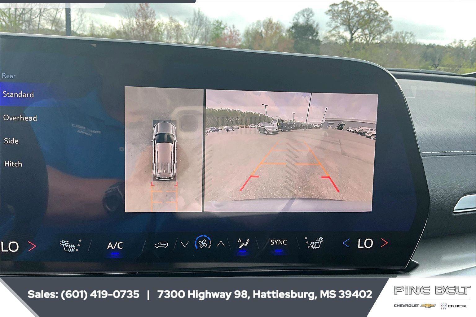 New 2026 Chevrolet Traverse LT w/ Driver Confidence Package image 15