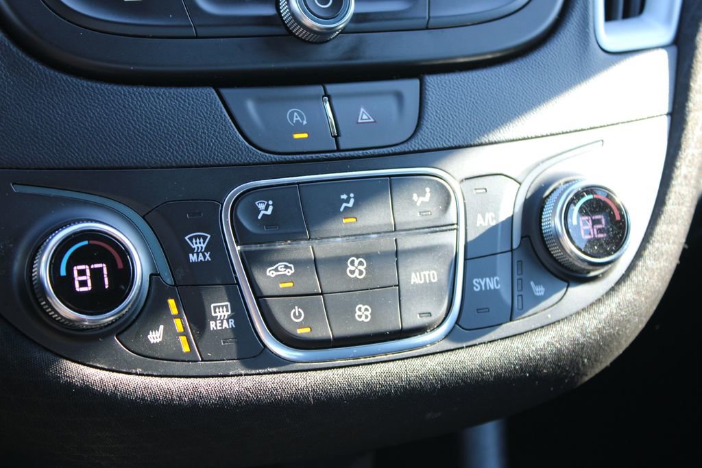 Used 2024 Chevrolet Malibu LT image 37