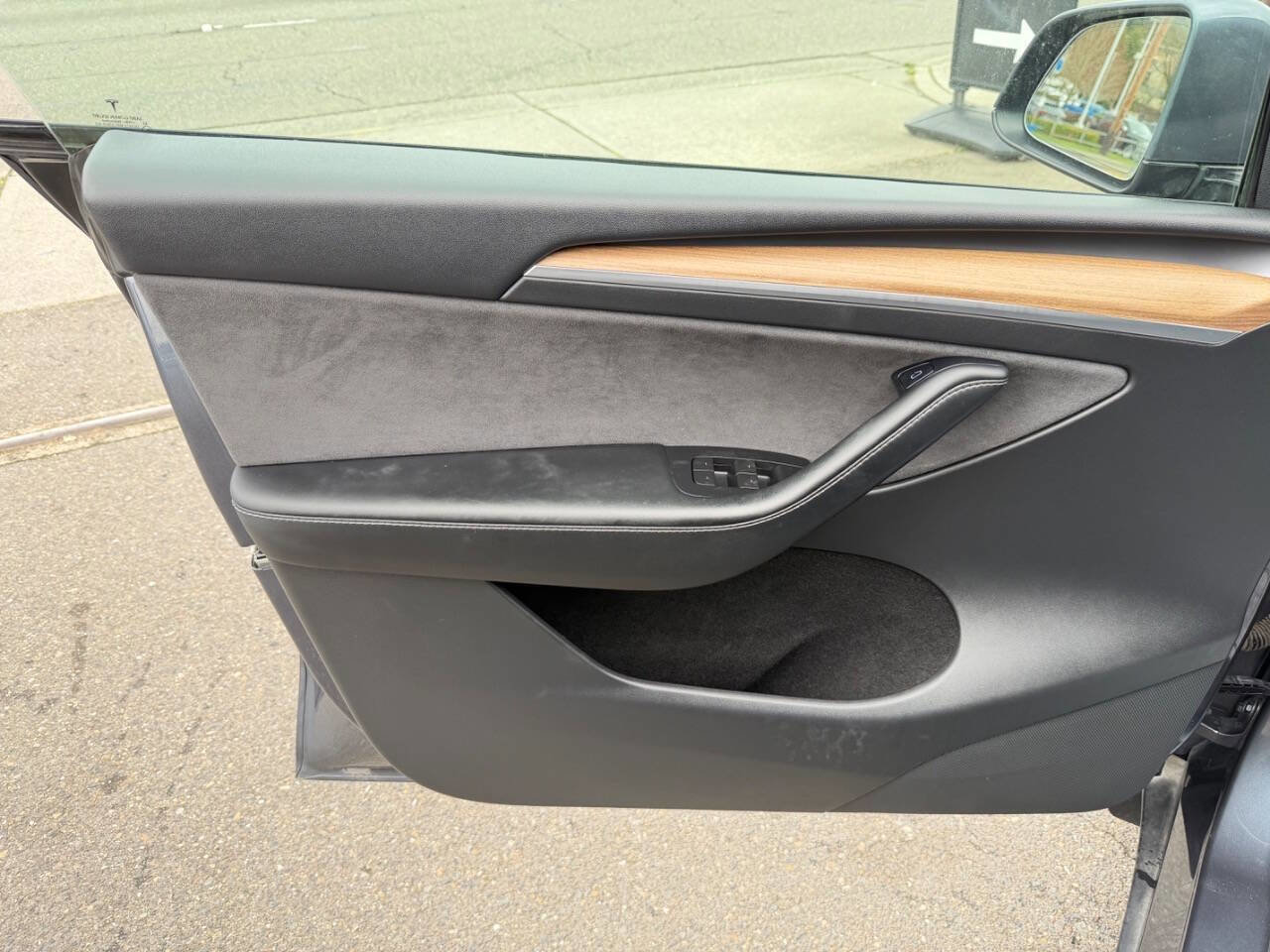 Used 2022 Tesla Model Y Performance image 35