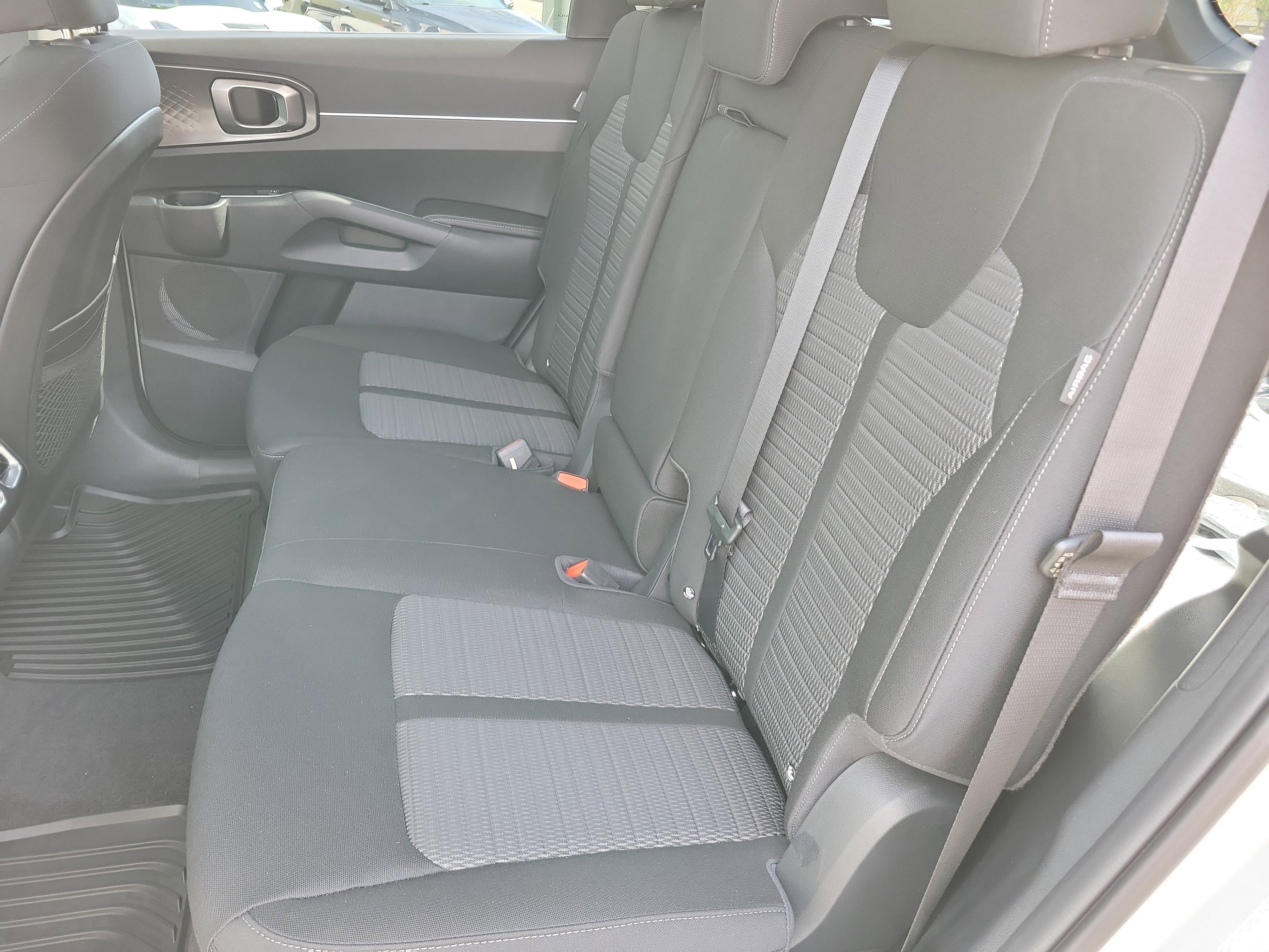 New 2026 Kia Sorento LX FWD image 7
