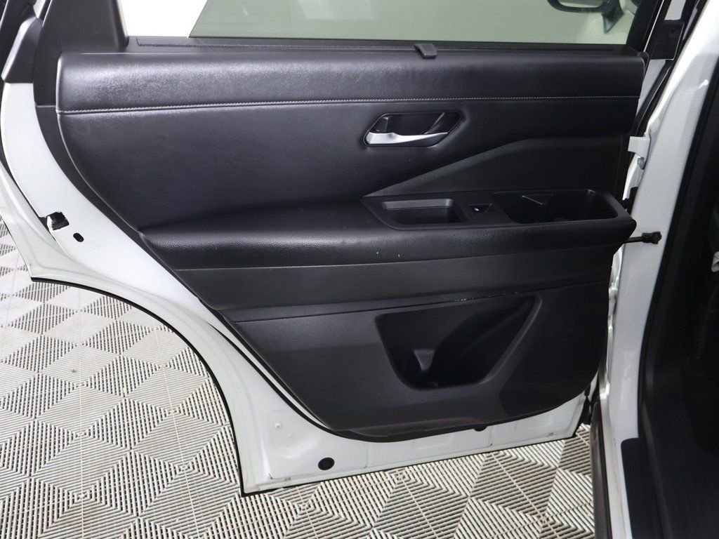 Used 2023 Nissan Pathfinder SL image 26