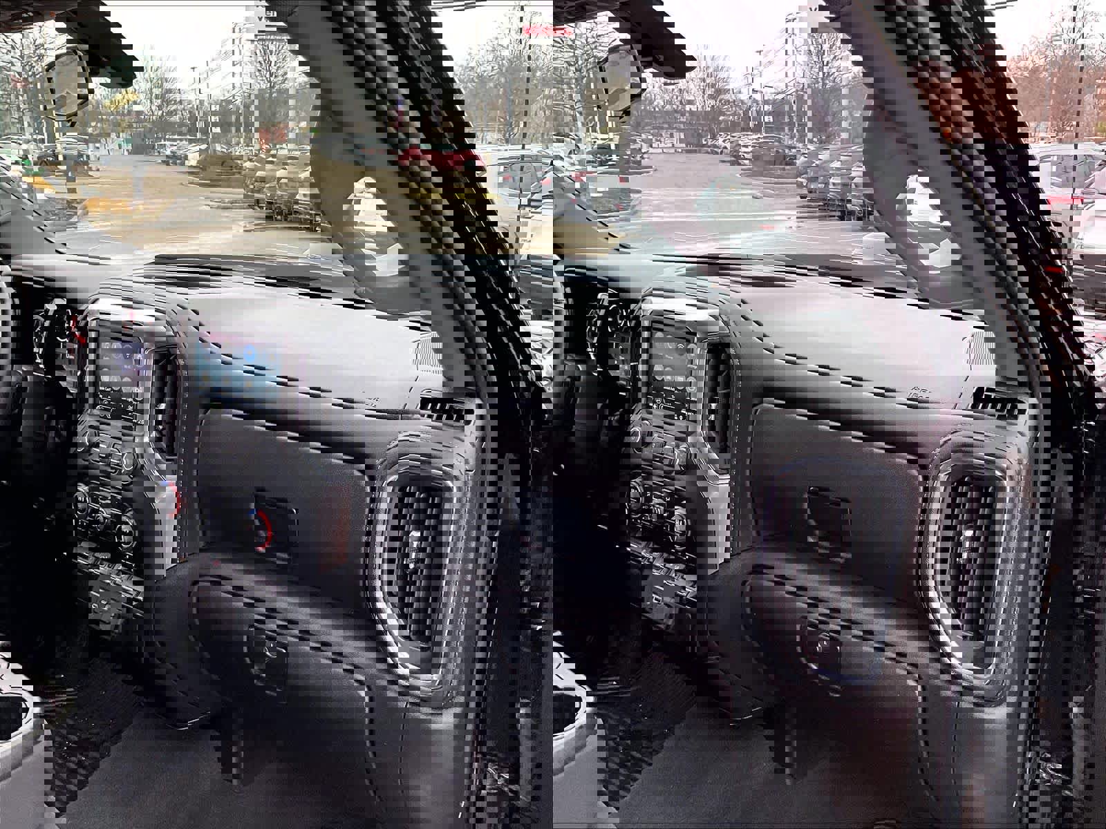 Used 2022 Chevrolet Silverado 1500 LT AWD/4WD image 13